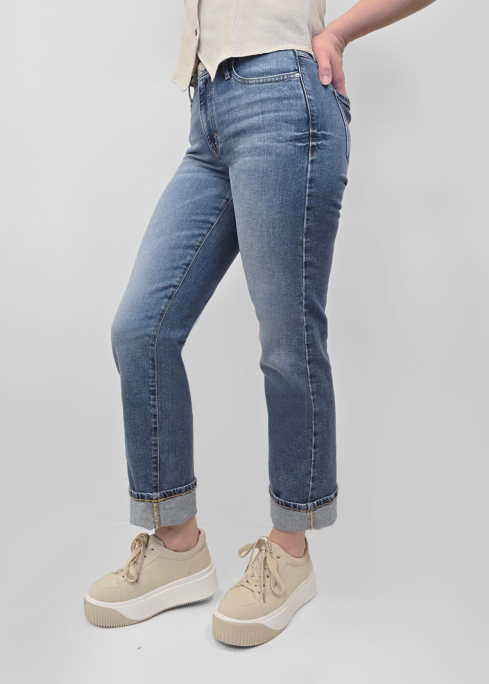 Jeans GUESS 1981 STRAIGHT Jeans GUESS 1981 STRAIGHT